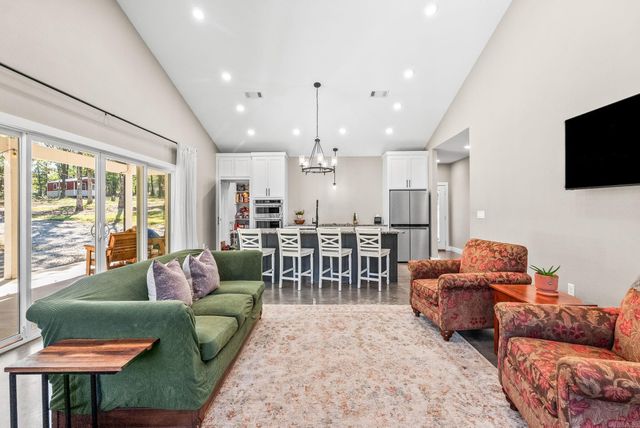 5 E Cadron Ridge Road, Greenbrier, AR 72058