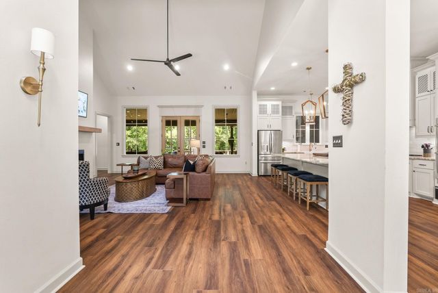 5 E Cadron Ridge Road, Greenbrier, AR 72058