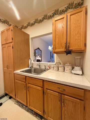 1302 Richmond Rd 302, West Milford Twp., NJ 07480