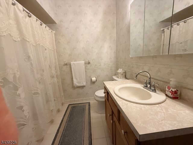 1302 Richmond Rd 302, West Milford Twp., NJ 07480