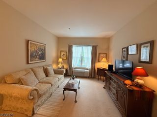 1302 Richmond Rd 302, West Milford Twp., NJ 07480