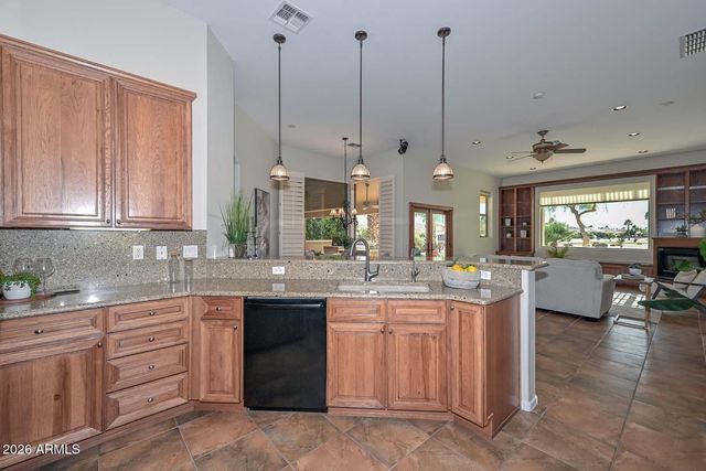 16081 W PICCADILLY Road, Goodyear, AZ 85395