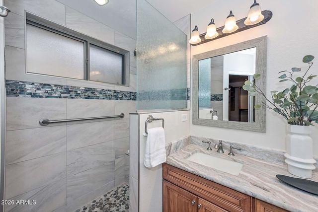 16081 W PICCADILLY Road, Goodyear, AZ 85395