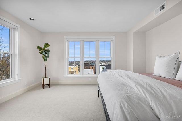 1126 Fuller Street, Cincinnati, OH 45202