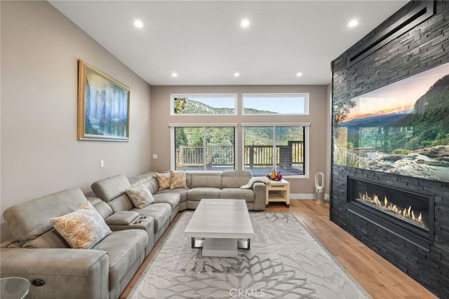 2316 Cedarwood Drive, Pine Mountain Club, CA 93222