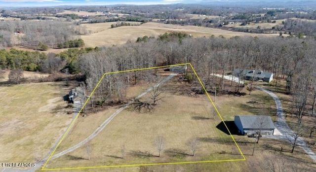 132 Walton Way, Maryville, TN 37801