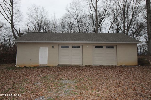 132 Walton Way, Maryville, TN 37801