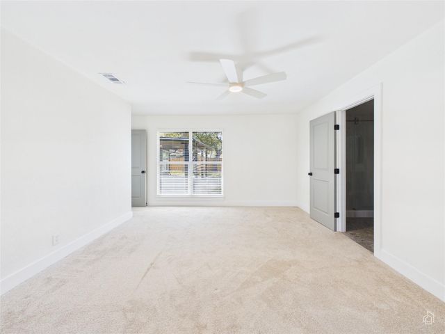 9400 Longvale DR, Austin, TX 78729