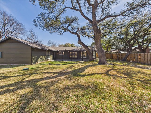 9400 Longvale DR, Austin, TX 78729