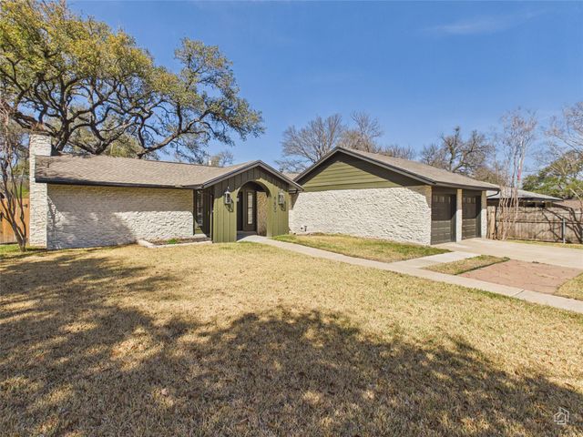 9400 Longvale DR, Austin, TX 78729