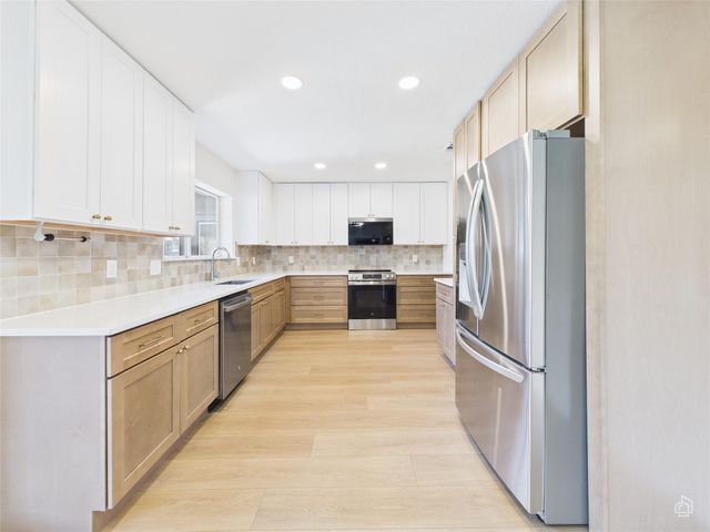 9400 Longvale DR, Austin, TX 78729