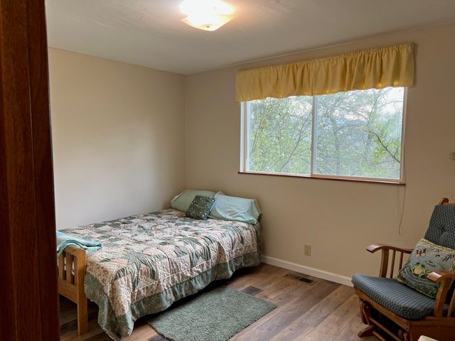 1284 Jaynes Drive, Grants Pass, OR 97527