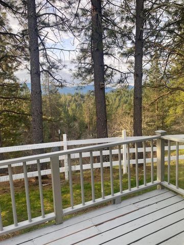 1284 Jaynes Drive, Grants Pass, OR 97527