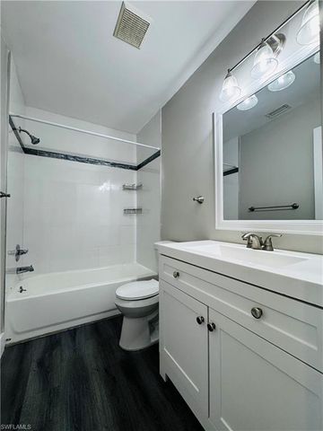 4107 SE 18th PL # A, Cape Coral, FL 33904