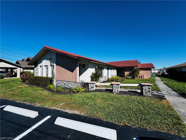 4107 SE 18th PL # A, Cape Coral, FL 33904