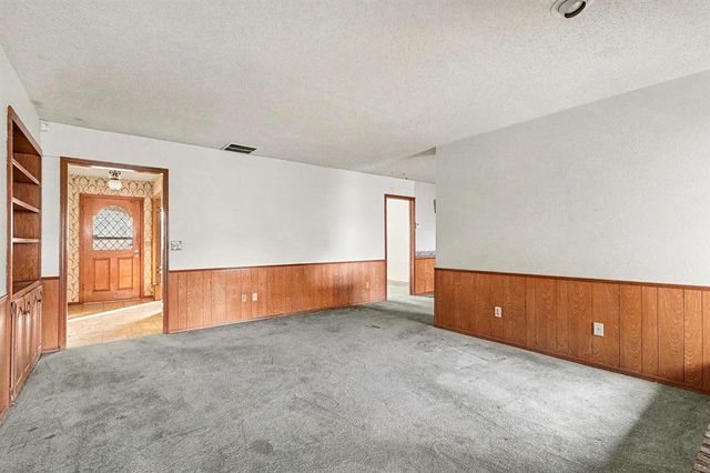 2529 NW 58th Street, Oklahoma City, OK 73112