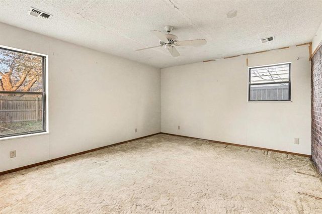 2529 NW 58th Street, Oklahoma City, OK 73112