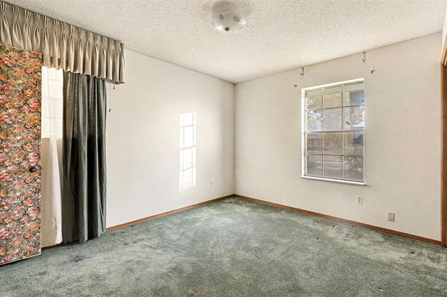 2529 NW 58th Street, Oklahoma City, OK 73112