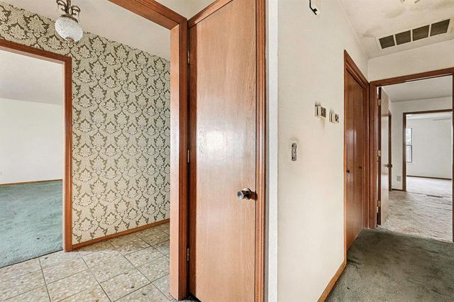 2529 NW 58th Street, Oklahoma City, OK 73112