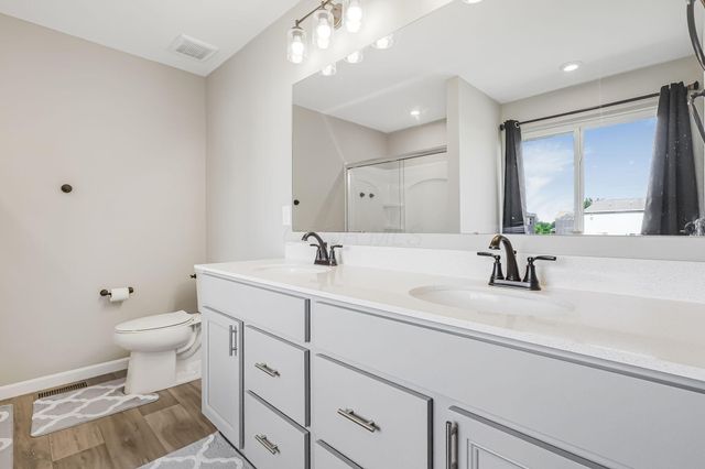 224 Leatherleaf Way, Pataskala, OH 43062