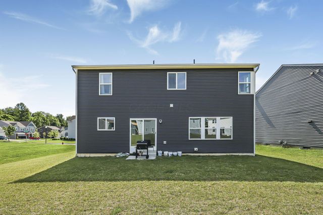 224 Leatherleaf Way, Pataskala, OH 43062