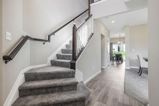 224 Leatherleaf Way, Pataskala, OH 43062