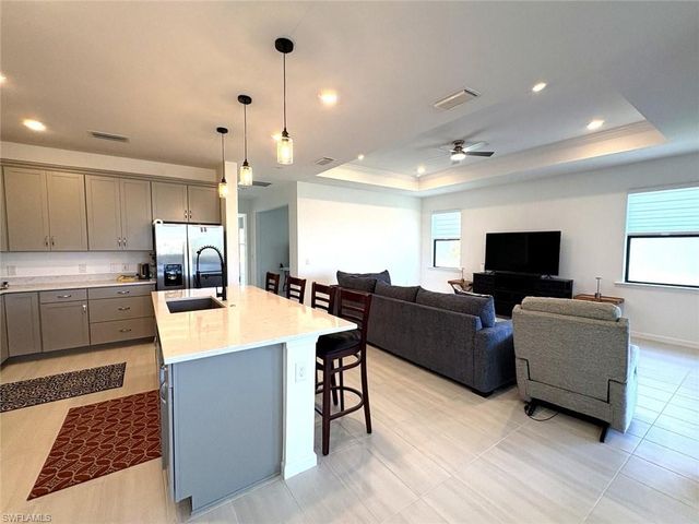 3776 Passion Vine DR 1, Alva, FL 33920