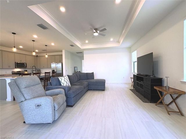 3776 Passion Vine DR 1, Alva, FL 33920
