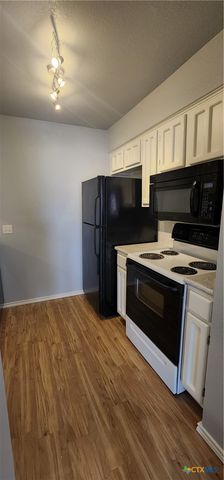 1202 Thorpe Lane 408, San Marcos, TX 78666