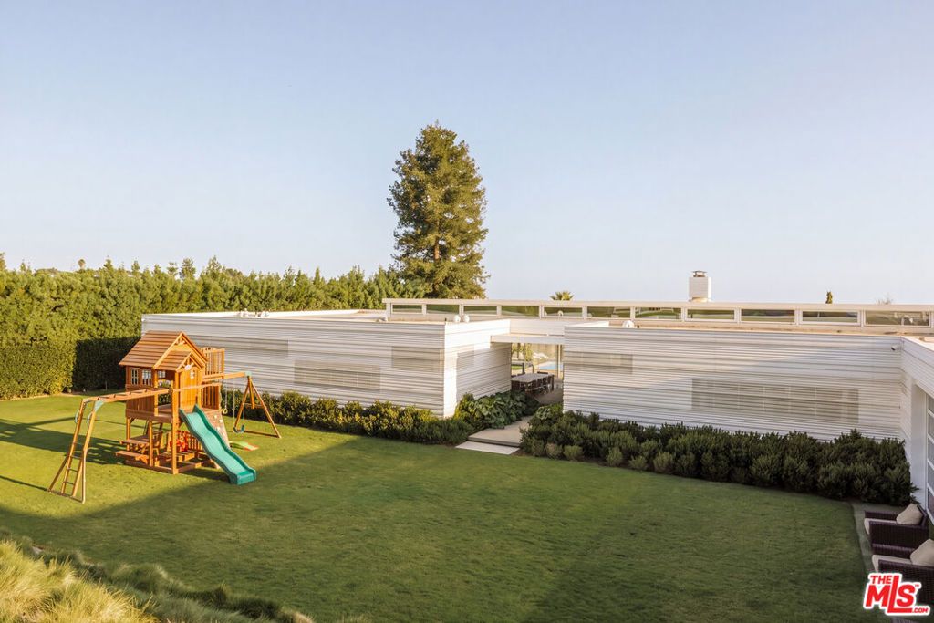 555 Vick Place, Beverly Hills, CA 90210 — photo 4