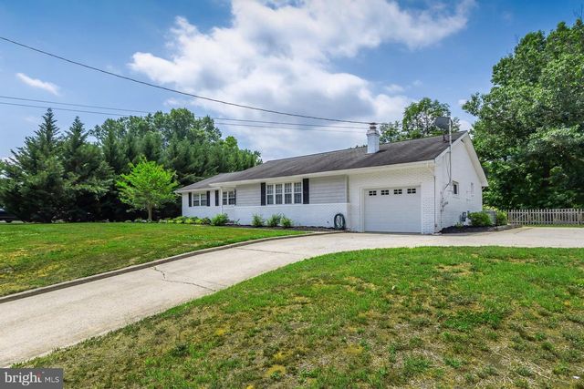 34 GLEN ECHO AVE, Swedesboro, NJ 08085