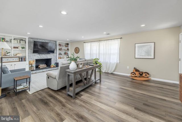34 GLEN ECHO AVE, Swedesboro, NJ 08085