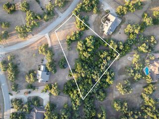 169 Island Oaks LN, Driftwood, TX 78619