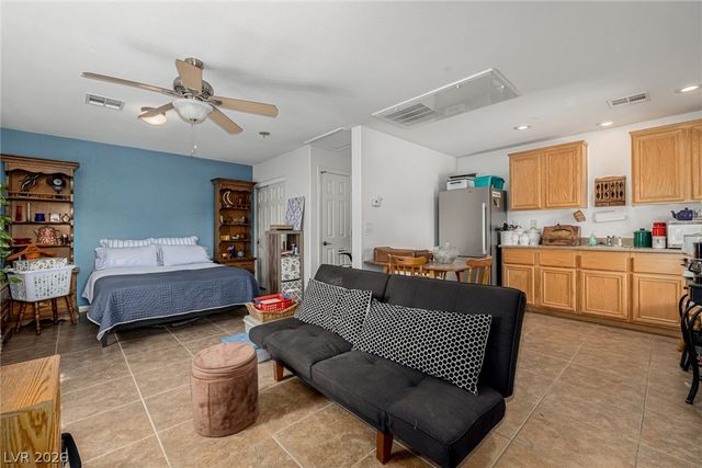 5290 Strankman Avenue, Las Vegas, NV 89131