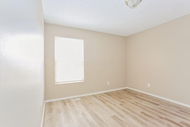 1527 Berkhard Drive, Columbus, OH 43223