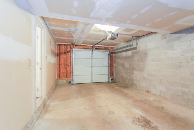 1527 Berkhard Drive, Columbus, OH 43223