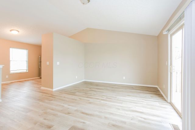1527 Berkhard Drive, Columbus, OH 43223