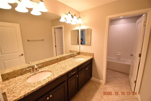 14051 TROPICAL KINGBIRD WAY, Riverview, FL 33579