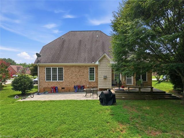 8106 Angels Glen Drive, Stokesdale, NC 27357