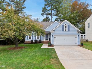 116 E Laurenbrook Court, Cary, NC 27518