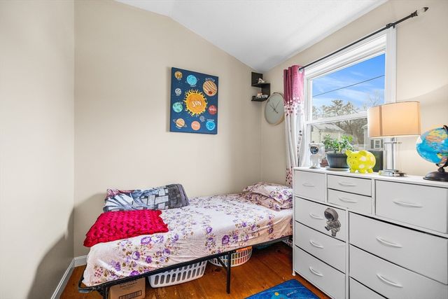 79 Valley Rd, Tewksbury, MA 01876