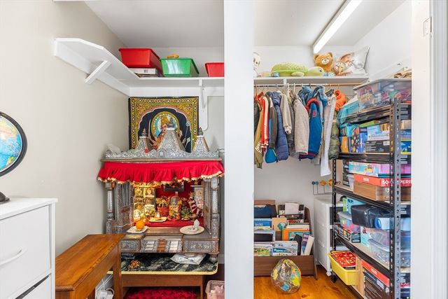 79 Valley Rd, Tewksbury, MA 01876