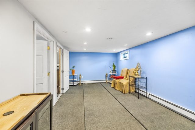 79 Valley Rd, Tewksbury, MA 01876