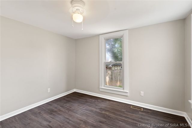 1329 Roosevelt Avenue, New Albany, IN 47150