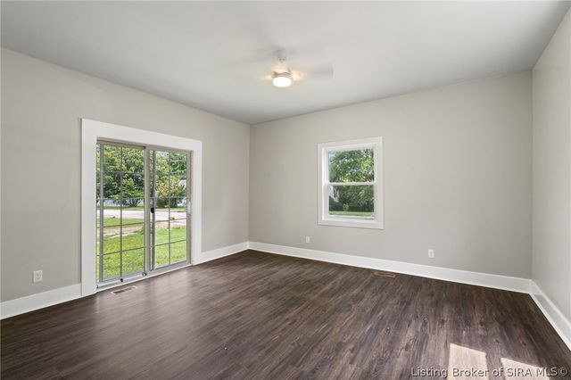 1329 Roosevelt Avenue, New Albany, IN 47150