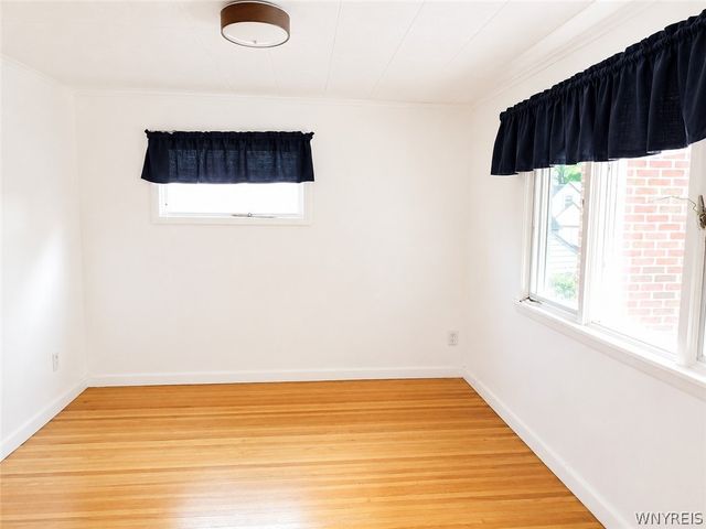 16 Marvin Ct, Hamburg, NY 14075