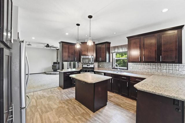 31240 Naples Court NE, Cambridge, MN 55008