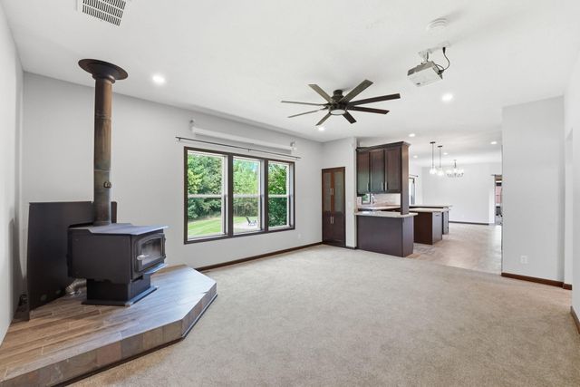 31240 Naples Court NE, Cambridge, MN 55008