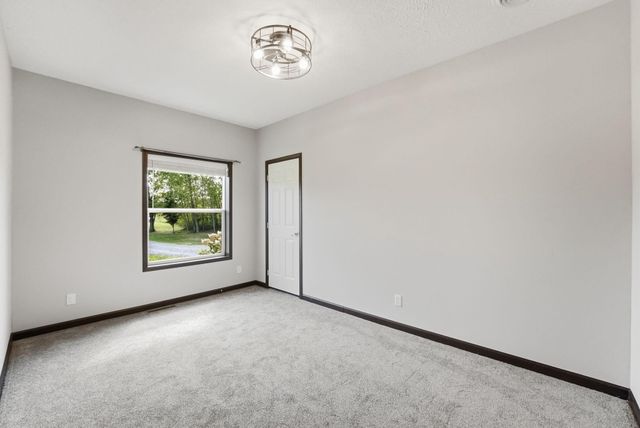 31240 Naples Court NE, Cambridge, MN 55008