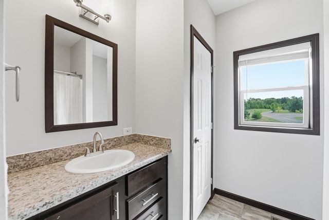 31240 Naples Court NE, Cambridge, MN 55008